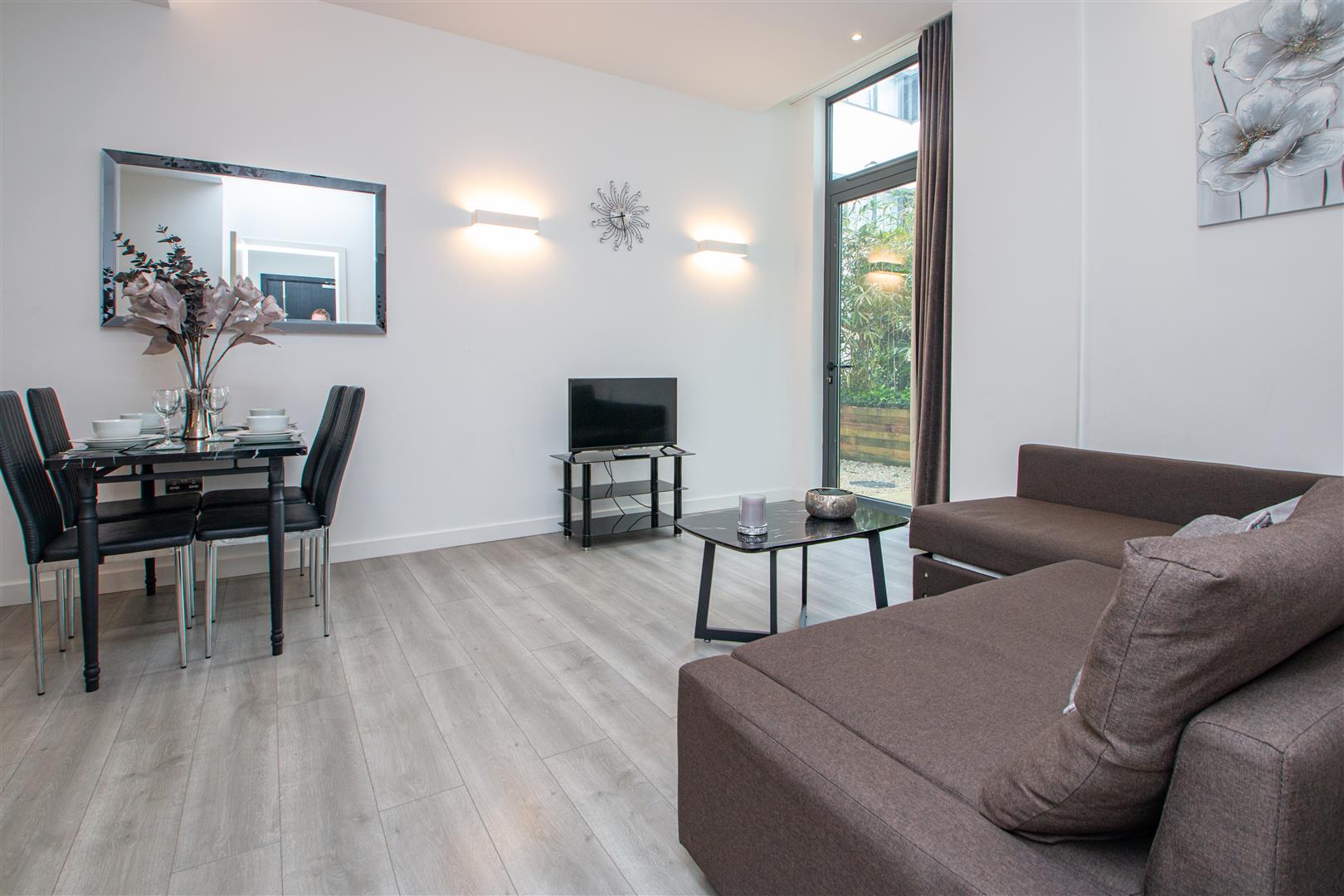 2 Foxhunter Drive, Linford Wood, Milton Keynes